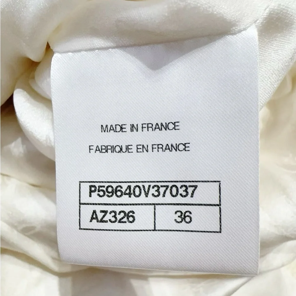 Authentic Chanel Cream Jacket with Colorful Accents - Picture 5 of 6